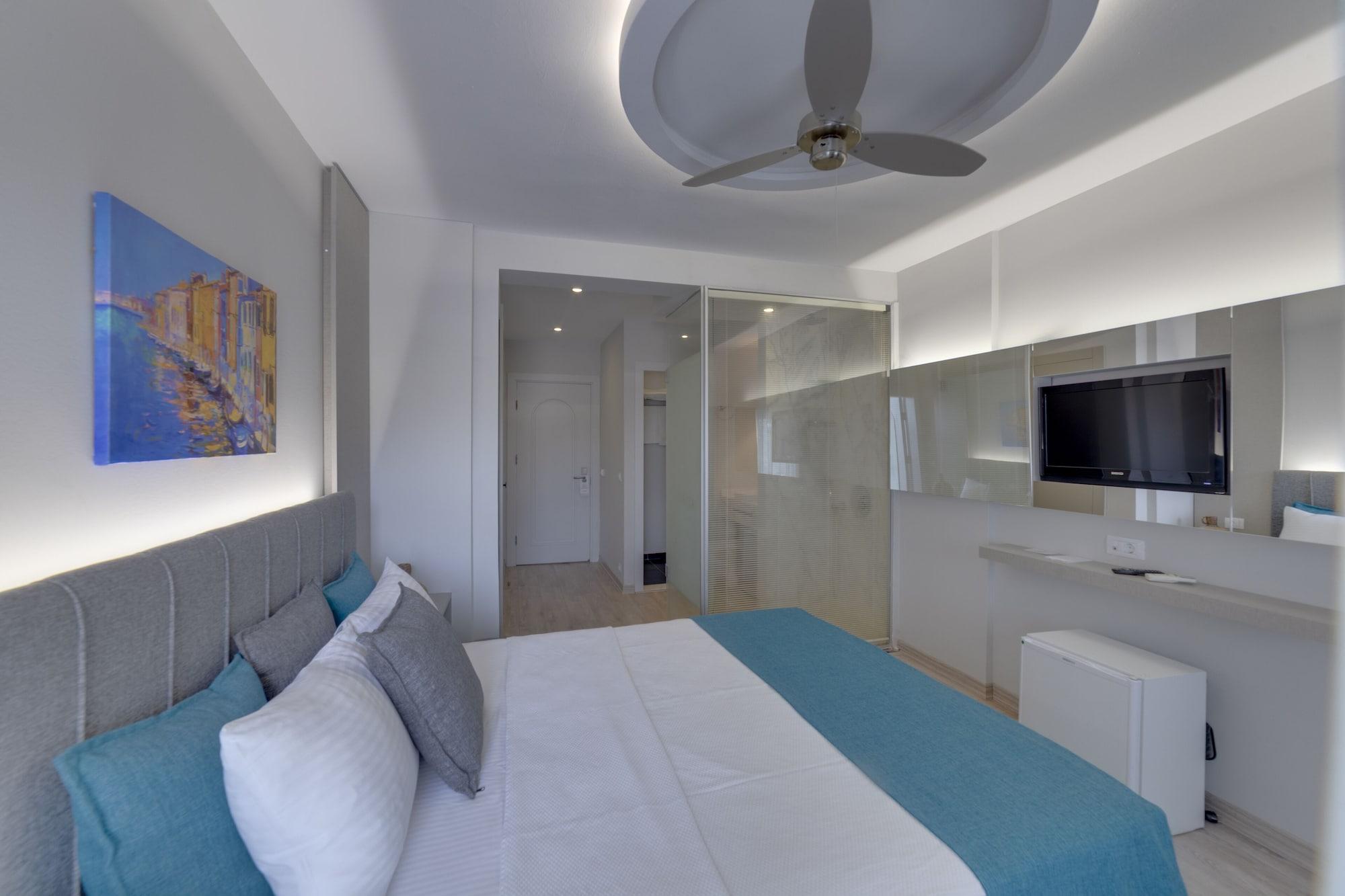 אקיארלר La Brezza Suite & Hotel מראה חיצוני תמונה