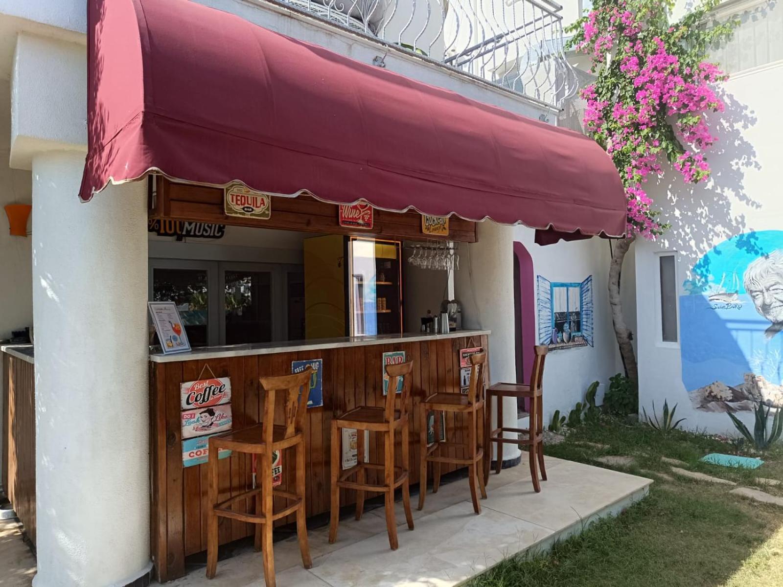 אקיארלר La Brezza Suite & Hotel מראה חיצוני תמונה
